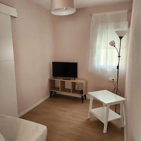 Moderno En Ciudad Apartment *